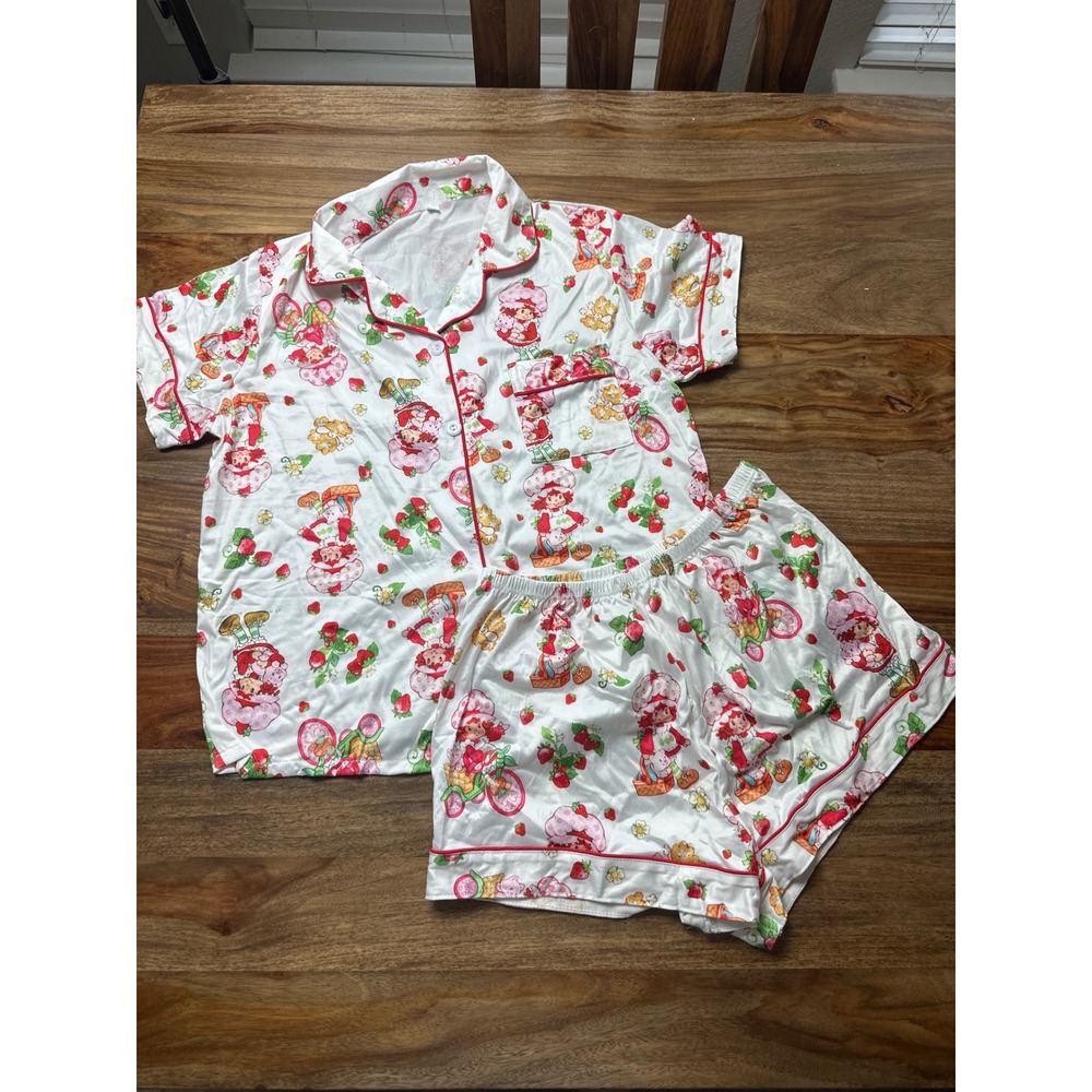 Strawberry Shortcake Pajama Set Womens Medium White Satin Button Up Top Shorts
